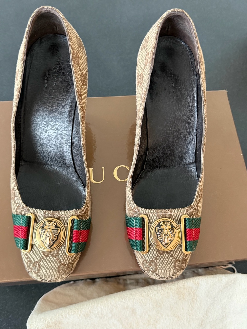 Gucci GG Canvas High-Heel Pumps
Authentic / size: 6,5 - Picture 2 of 9
